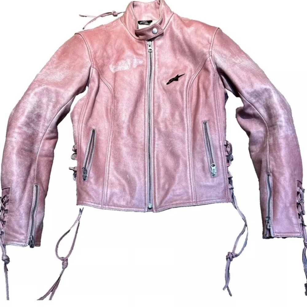 Womens alpinestar motorcycle jacket size medium has padding inside